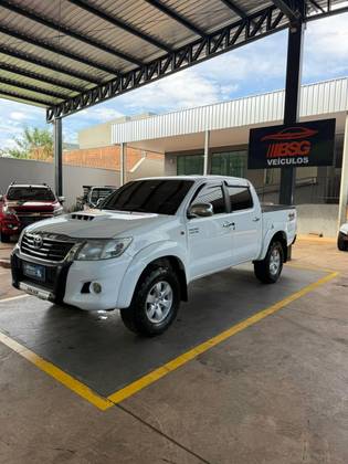 TOYOTA HILUX 3.0 STD 4X4 CD 16V TURBO INTERCOOLER DIESEL 4P MANUAL